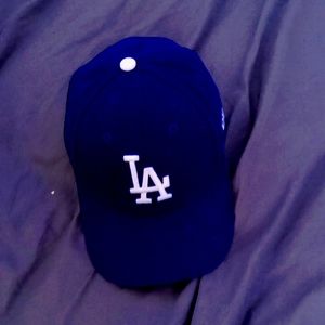 LA hat blue you can adjust the size